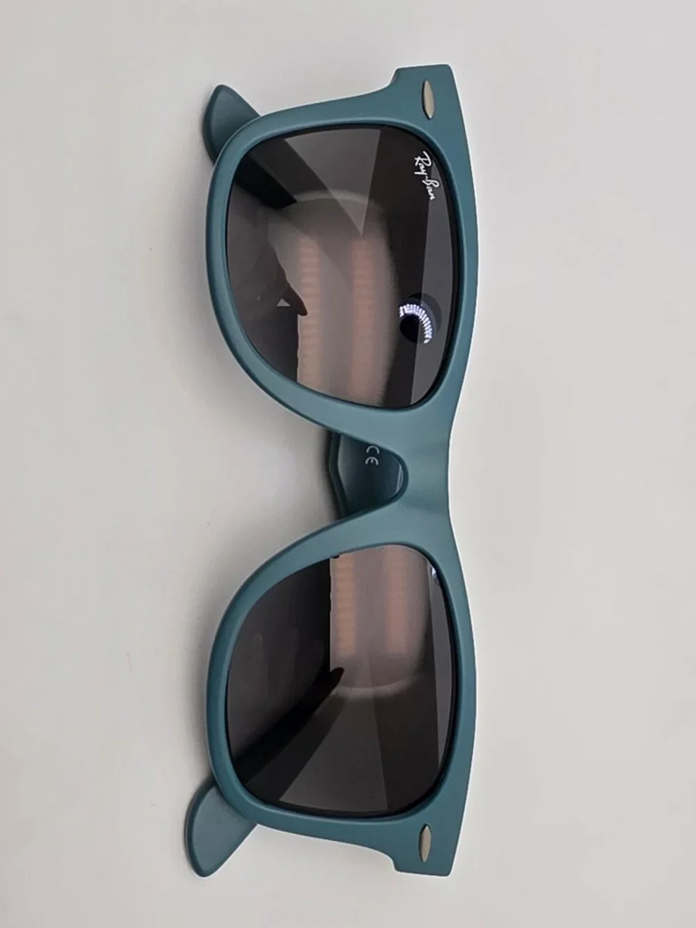 Ray-Ban this listing